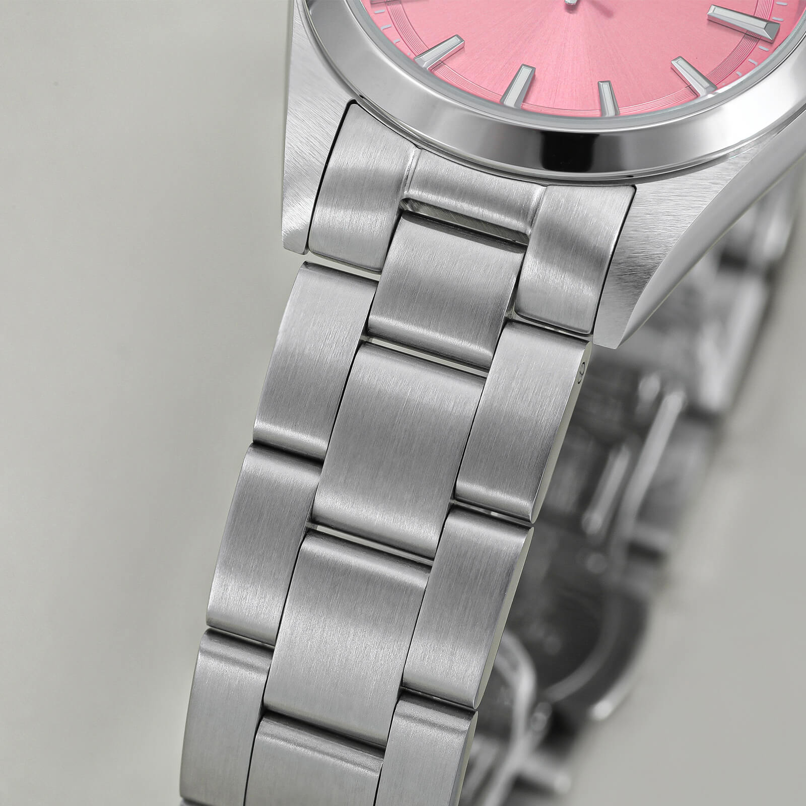 Addies 31mm Sunburst Women's Quartz Watch Sapphire Crystal AW25908 - Image 6