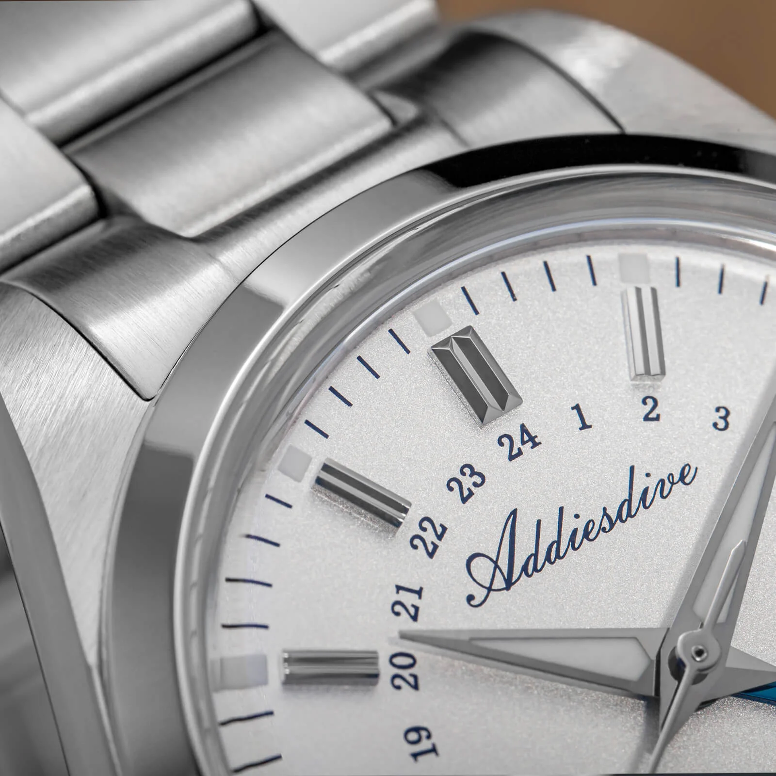 🔥Summer Sale🔥ADDIESDIVE Elegance Collection GMT Quartz Watch AD2065 - Image 21